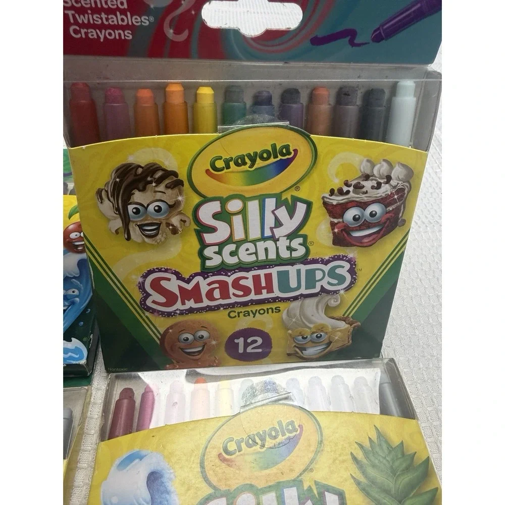 4 Crayola Silly Scents Twistables Crayons Sweet SmashUps Scented 12 Pack New